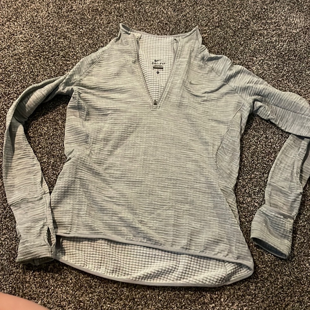 Nike light weight pullover sweater